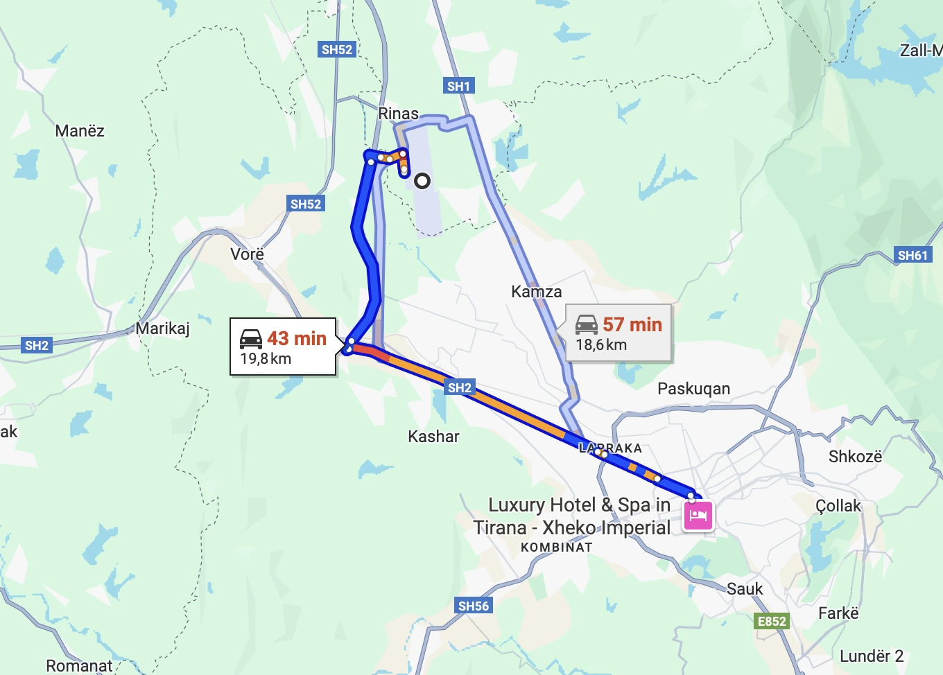 Itinéraire pour aller de l'aéroport de Tira au centre-ville de Tirana.