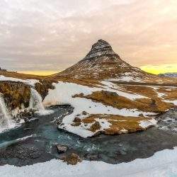 Paysage d’Islande au printemps le long de la route circulaire